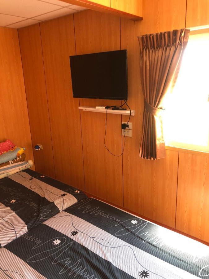 Komei Container Homestay Qingshui Eksteriør billede